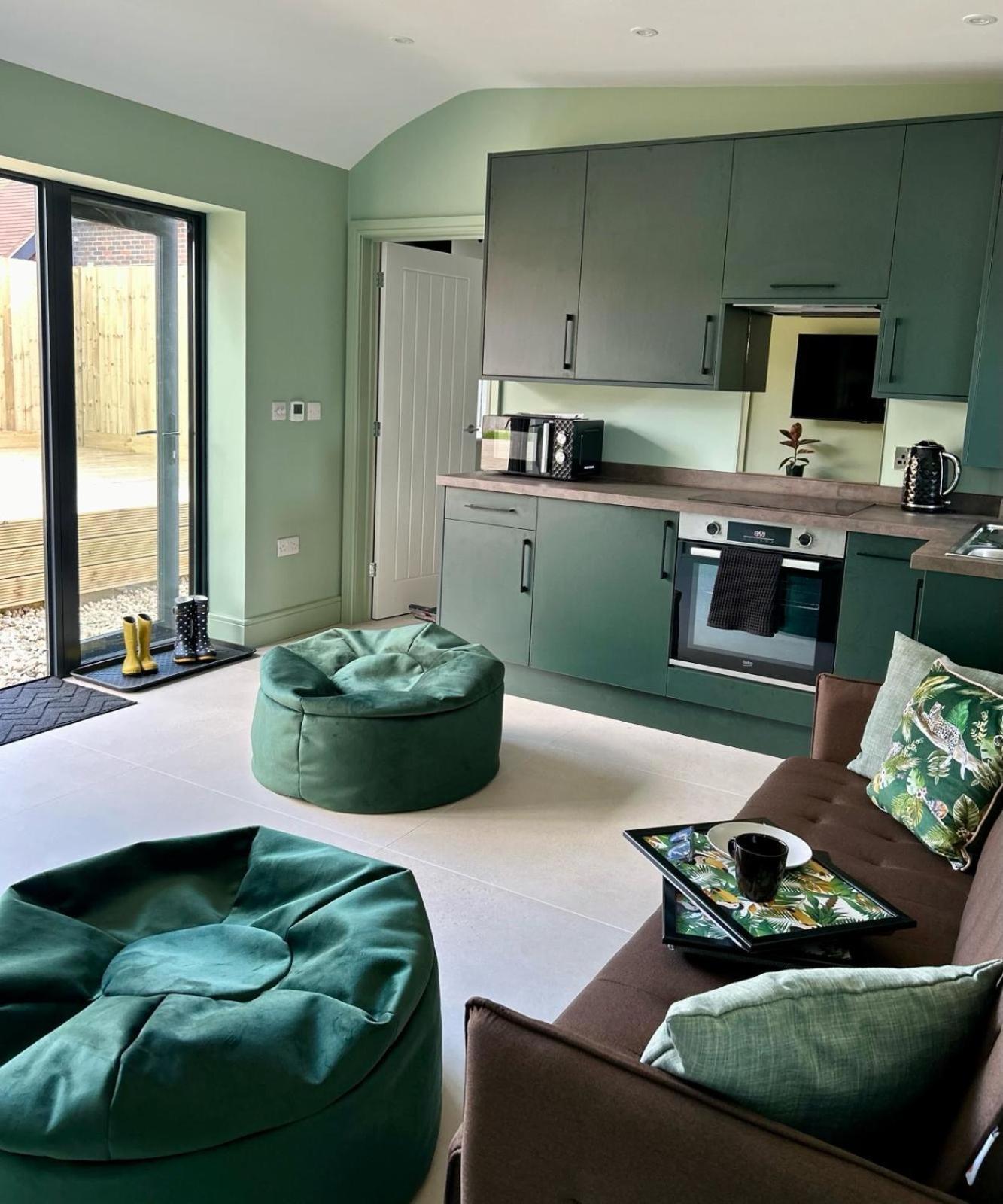 Villa White Oaks Sussex à Twineham Extérieur photo