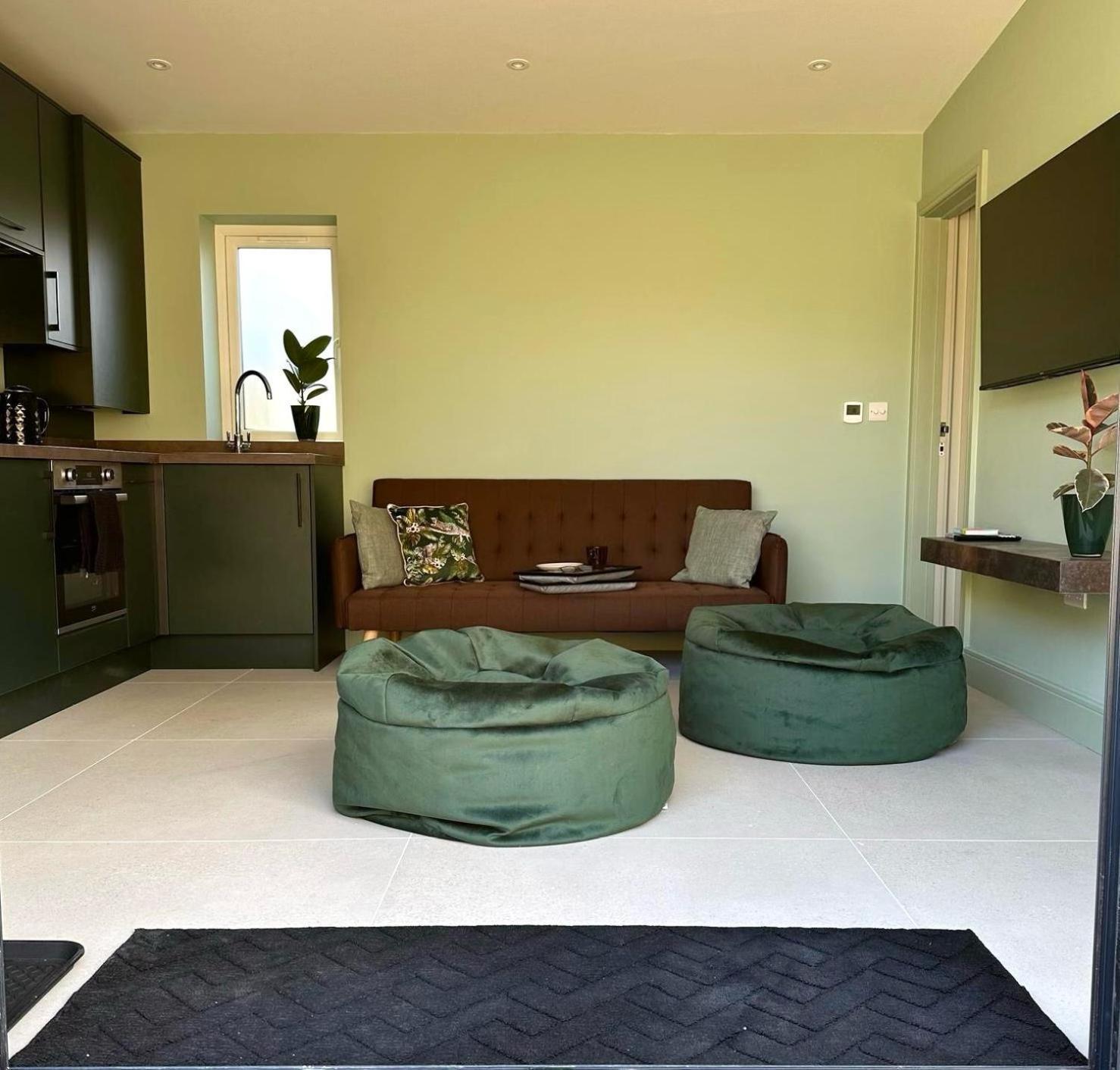 Villa White Oaks Sussex à Twineham Extérieur photo
